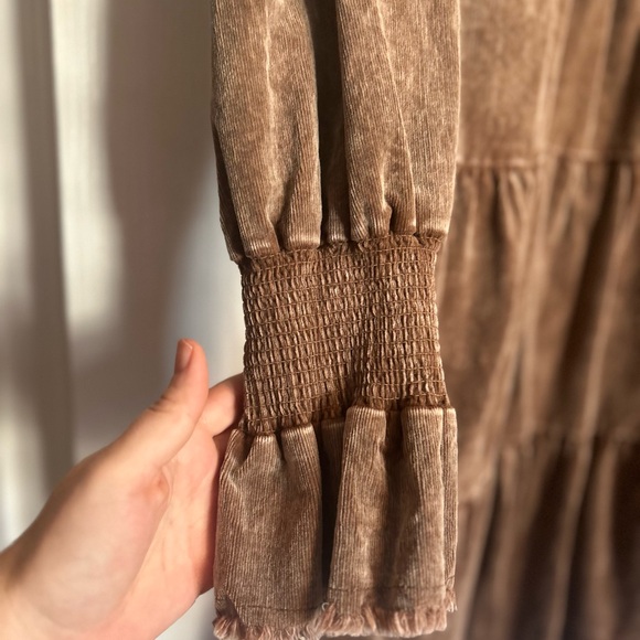 Umgee Chocolate Long Sleeve Tiered Dress - Picture 4 of 7